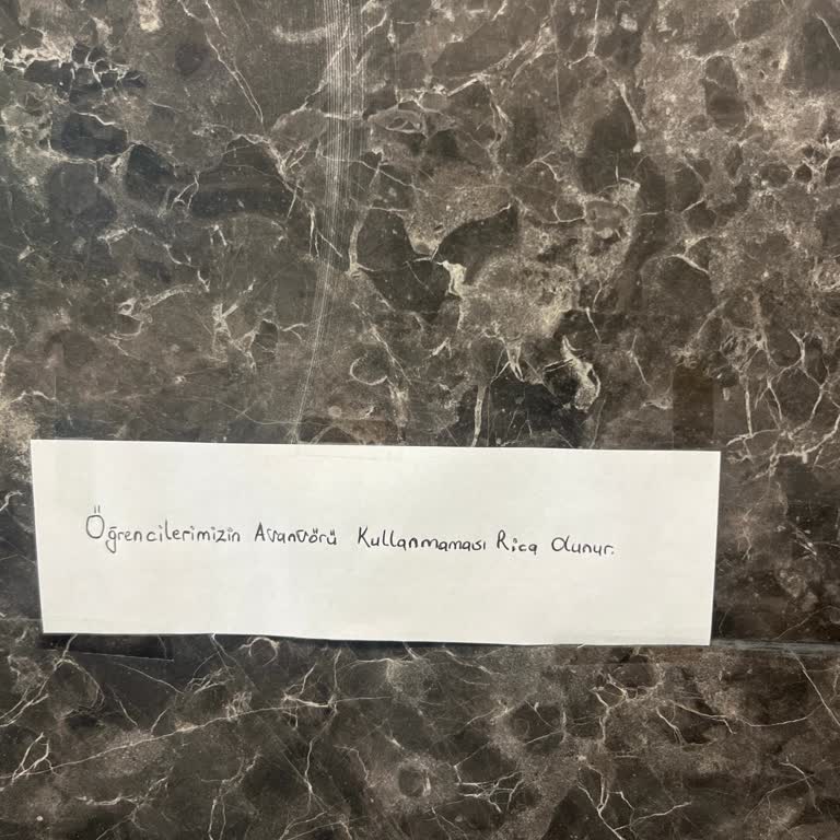 Kütüphane Asansör Kullanımının Engellenmesi