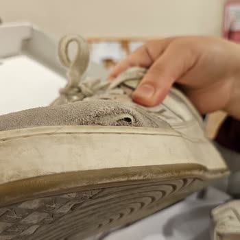 Boyner'den Aldığım Calvin Klein Ayakkabının Üretim Hatası Ve Garanti Reddi