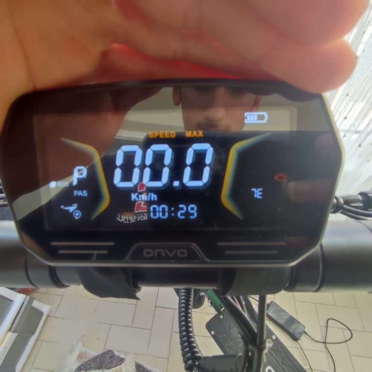 Onvo 13X Plus Scooter’da Ani Kapanma Ve Motor Arıza Hatası Değişim Talebi