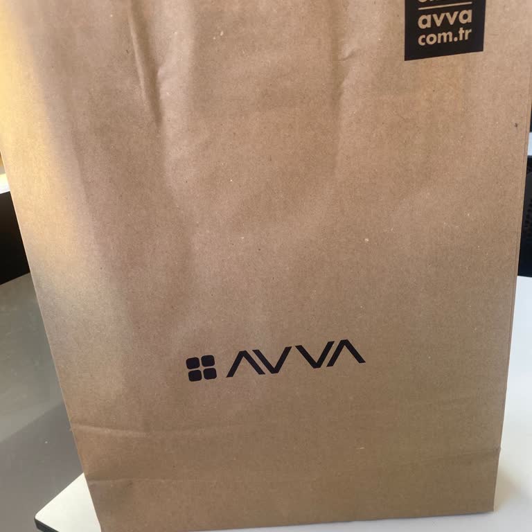 Avva Mağazasında Personel İlgisizliği Ve Çifte Standart Şikayeti