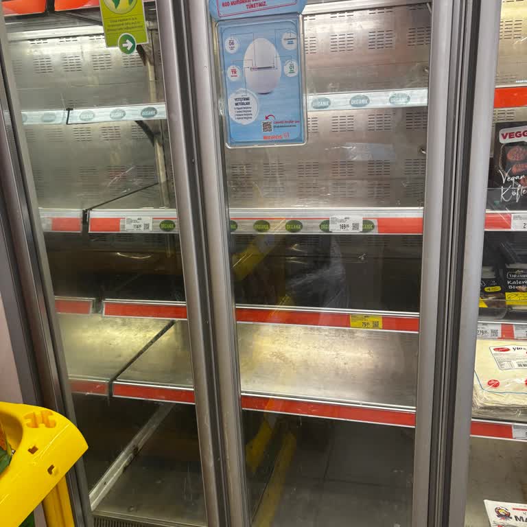 Üsküdar Çiçekçi Migros'ta Sürekli Ürün Yokluğu Ve Yumurta Eksikliği