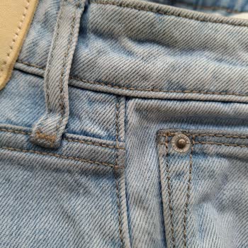 Kısa Sürede Kararan Colin’s Pantolon İçin Değişim Talebi