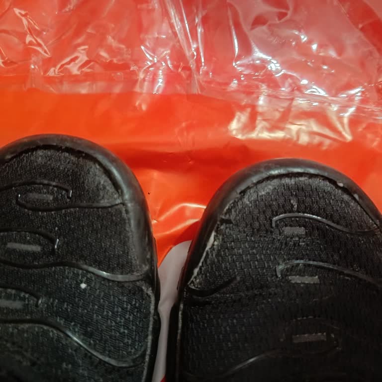 Nike TN Air Ayakkabısının Kısa Sürede Açılan Ucu Ve Mağazanın Kullanıcı Hatası İddiası