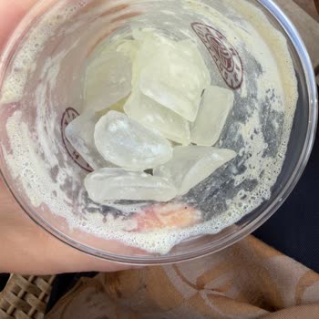 Buzlu Latte Ve Alaycı Personel Tutumu