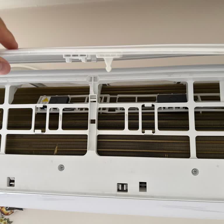 Filtre Eksikliği Ve Sürekli Kötü Koku Nedeniyle Baymak Elegant Plus Klimada Kullanılamıyor