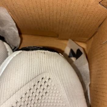 Under Armour Ayakkabımda Kullanıcı Hatası İddiaları Ve Değişim Talebi