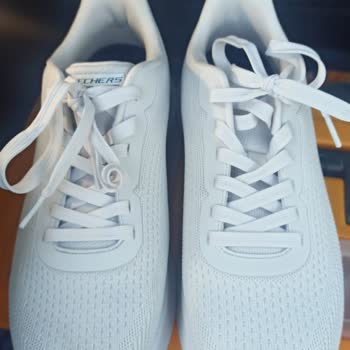 Skechers Mağazası Kullanılmadığını İddia Ettiği Ayakkabıyı Değişimi Reddetti