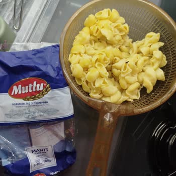 Mantı Makarna İçinde Böcek Bulunması Ve Değişim Talebi