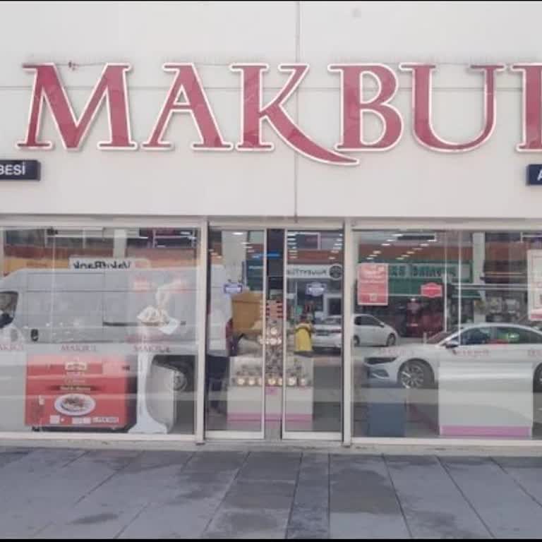 Makbul Çekmeköy Şubesinde Çalışanların İlgisiz Ve Saygısız Davranışı