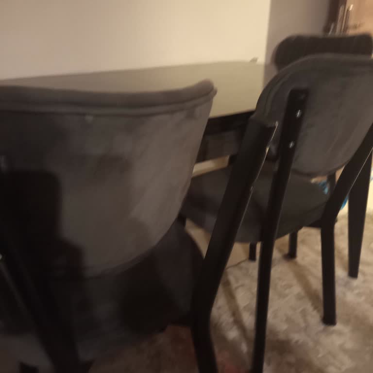 Masa Kabarması Ve Sandalye Vidaları Düşüyor Servis İhmali