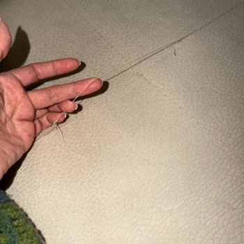 Frido Köşe Koltukta Tekrarlayan Dikiş Atması Ve Minder Boşlukları, Para İadesi Talebi