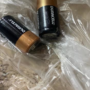 Duracell Pilin Isınması Radyomu Yıktı, Patlama Tehlikesi Ve 1300 TL Zarar