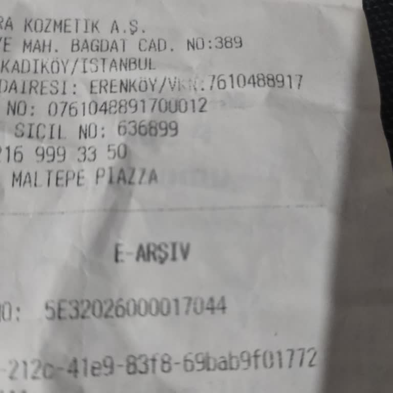 Kredi Kartı Şartı Olmadan Sephora Mağazasında İade Reddedildi Ve Müdürün Saygısız Tutumu
