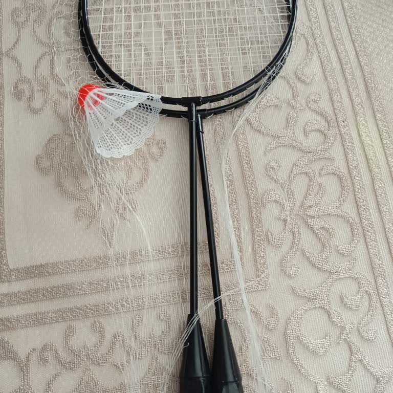 Taşıma Çantası Olmayan Badminton Seti Ve Cevapsız Firma İletişimi