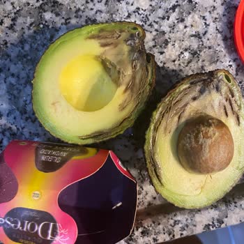 Avokado Çürük, Ananas Tadı Bozuk: Taze Ürün Denetimi Talebi
