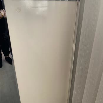 Ayser Mobilya’nın Düşen Gardırop Aynaları Çocuk Güvenliğini Tehlikeye Atıyor