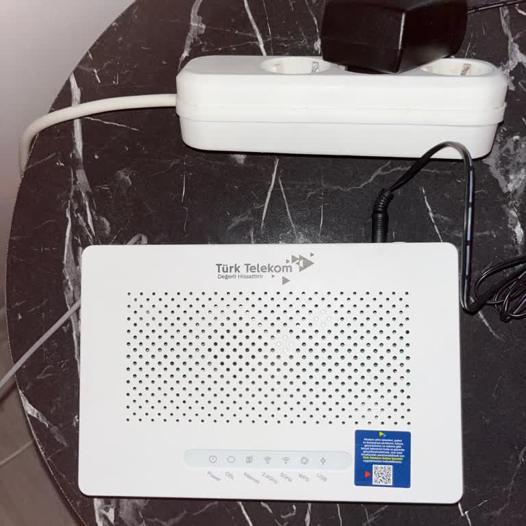 Sorunlu Modem Nedeniyle Kesintili İnternet Ve Çözüm Bulamayan Müşteri Hizmetleri