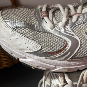 New Balance 530 Ayakkabısında Dikiş Atması Ve Yırtık Sorunu Garanti Reddi