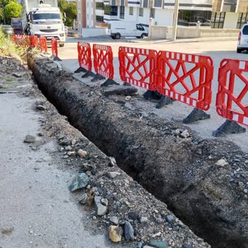 TEDAŞ’ın Okul Yolunu Kapaması Öğrencileri Riske Atıyor