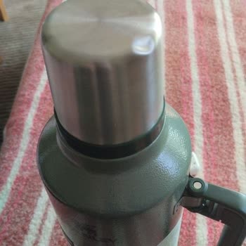 Kırık Kapaklı Stanley Termosu Kutusuz Teslim Edildi, İade Sürecinde Müşteri Hizmetine Bağlanılamıyor