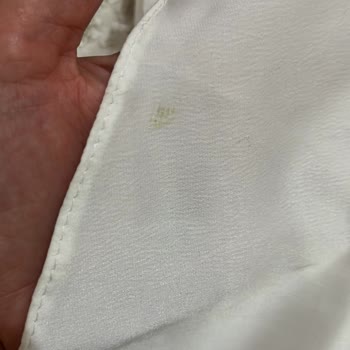 Tesettür Waw'dan Gelen Lekeli Nikah Elbisesi İçin İade Reddi Ve Müşteri Engelleme