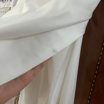 Tesettür Waw'dan Gelen Lekeli Nikah Elbisesi İçin İade Reddi Ve Müşteri Engelleme