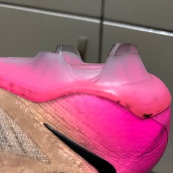 Nike Phantom Luna Pro Kramponu Diş Kopması Ve Değişim İsteği