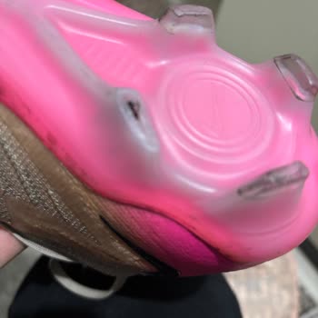 Nike Phantom Luna Pro Kramponu Diş Kopması Ve Değişim İsteği