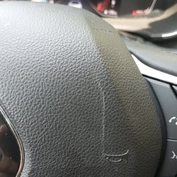 Yeni Renault Megane Direksiyon Kapağındaki Çatlak Garanti Kapsamında Değişim İsteği