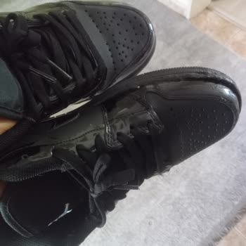 Nike Ayakkabısında Açılan Kenarlar Ve Satıcı İlgisizliği