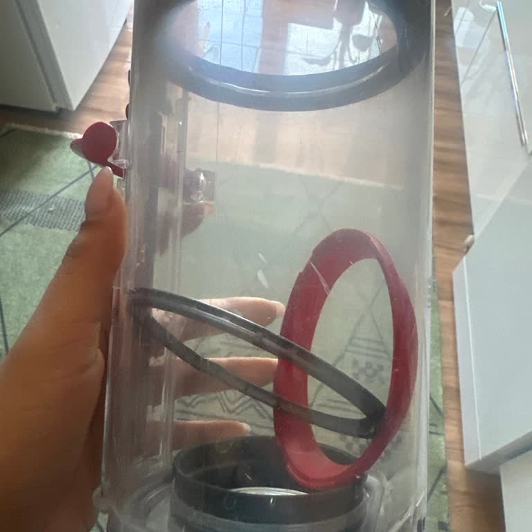 Dyson V15 Toz Haznesi Contası Çıktı, Garanti Sonrası Ücretsiz Parça Değişimi Talebi