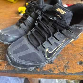 Deichmann’da Nike Ayakkabısının Kısa Sürede Yan Patlamaları Kullanıcı Hatası Olarak Değerlendirildi