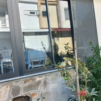 Peşin Ödenen Cam Balkon İşinin Yarım Bırakılması Ve Haksız Ek Ücret Talebi