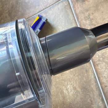 Dyson V12 Borusunda Esneme Ve Işıklı Başlık Sorunları Garanti Kapsamına Alınmadı
