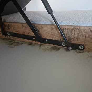 Eksik Ve Hasarlı Mobilya Teslimatı Kırık Balkon Camı Ve İlgisiz Müşteri Hizmetleri