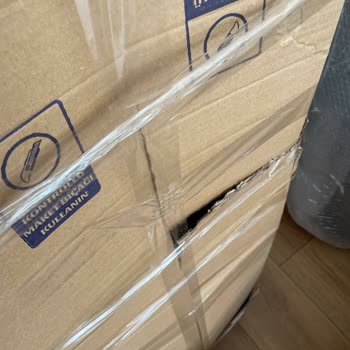 Açık Ve Yırtık Koliler Ürün Güvenliğini Tehlikeye Atıyor
