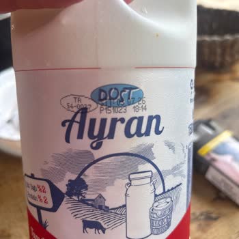 Bozuk Ayran Tadı Ve Parçacıkları İçin Ücret İadesi Talebi