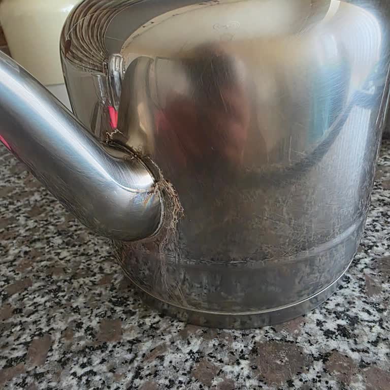Garanti Kapsamındaki Çaydanlık Dış Cephe Değişimi İçin Ücret Talebi Reddi