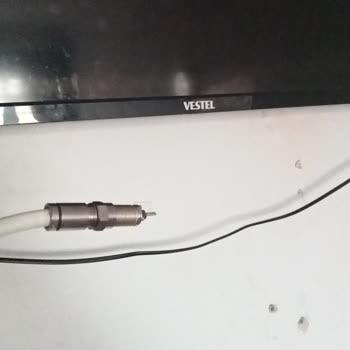 Anten Girişi Çıkması Nedeniyle Kullanılamayan Vestel Televizyonun Ücretsiz Onarımı İçin Talep