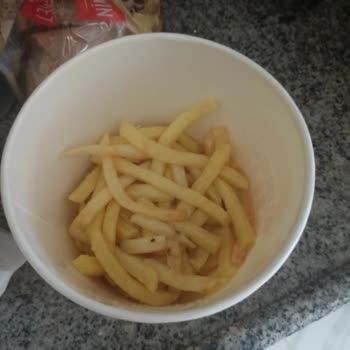 Burger King Patates Kovasındaki Ezilmiş Ürün Ve Reklam Yanıltması