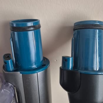 Philips Aqua Plus 8000 Elektrik Süpürgesinde Boru Kilidi Tırnakları Kırıldı; Garanti Kapsamında Ücretsiz Onarım Talebi