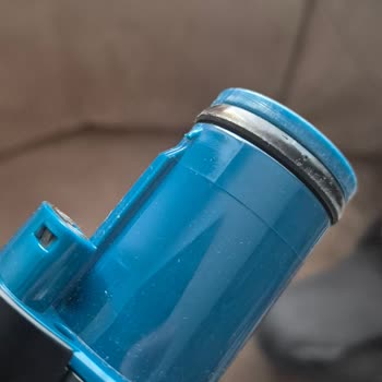 Philips Aqua Plus 8000 Elektrik Süpürgesinde Boru Kilidi Tırnakları Kırıldı; Garanti Kapsamında Ücretsiz Onarım Talebi