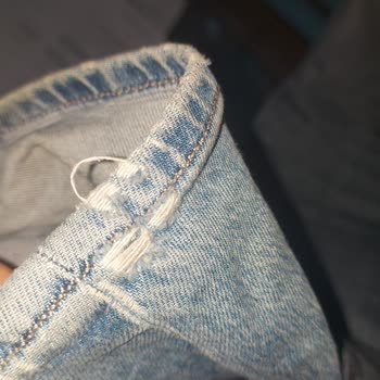 Kısa Sürede Yırtılan Kot Pantolon, Değişim Ve İade Talebi