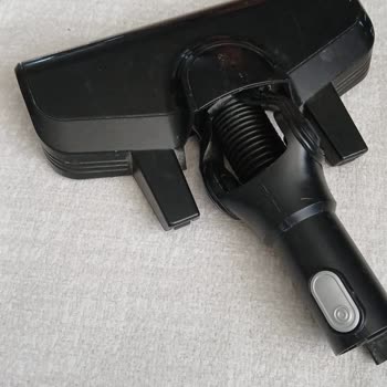 Bosch Unlimited Seri 6 Dikey Süpürge Hortum Bağlantısındaki Kırık Parça Ve Hızlı Çözüm Talebi