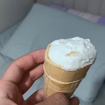 Drancor Dondurma Ürünün Kapağını Açar Açmaz İçinden Kıl Çıktığını Gördüm