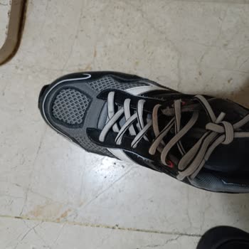 Garanti Sözleşmesi İhlali, Ayakkabı 1 Ayda Bozuldu Ve Mağaza Yardım Etmedi