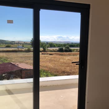 Peşin Ödeme Yaptım, Pencere Ve Kapı Siparişi Tamamlanmadı, Bayi Cevapsız