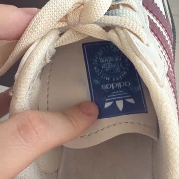 Shoedaybutik’ten Üretim Hatası Olan Ayakkabılar İçin İade Reddi
