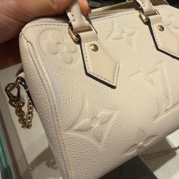 Lacivert Süet Elbisenin Boyaması Louis Vuitton Çantamı Zarar Gördü