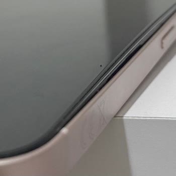 Garanti Sonrası IPhone 13 Batarya Şişmesi Ve Güvenlik Riski